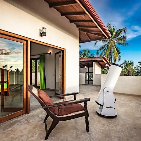 Dorian Guest House And Restaurant Weligama Buitenkant foto