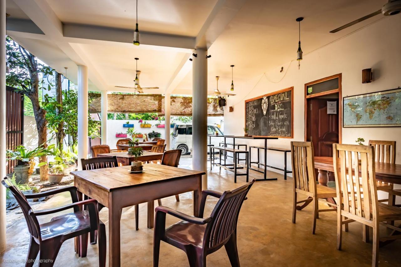 Dorian Guest House And Restaurant Weligama Buitenkant foto