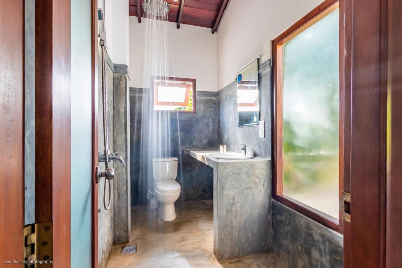 Dorian Guest House And Restaurant Weligama Buitenkant foto