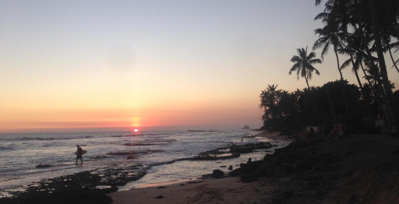 Dorian Guest House And Restaurant Weligama Buitenkant foto